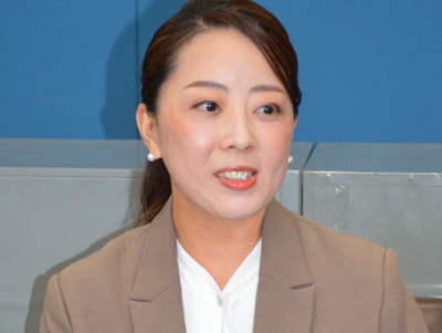 青木ひとみさん